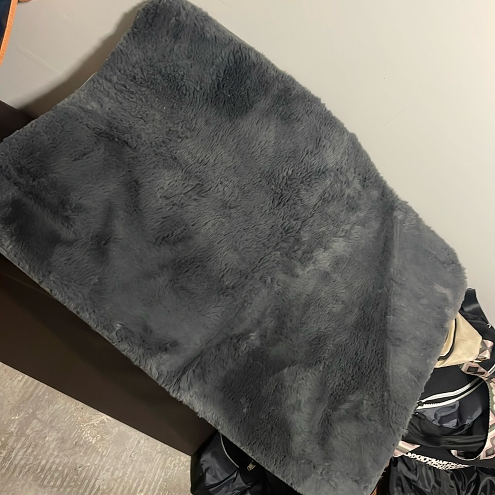 Like new bath mat